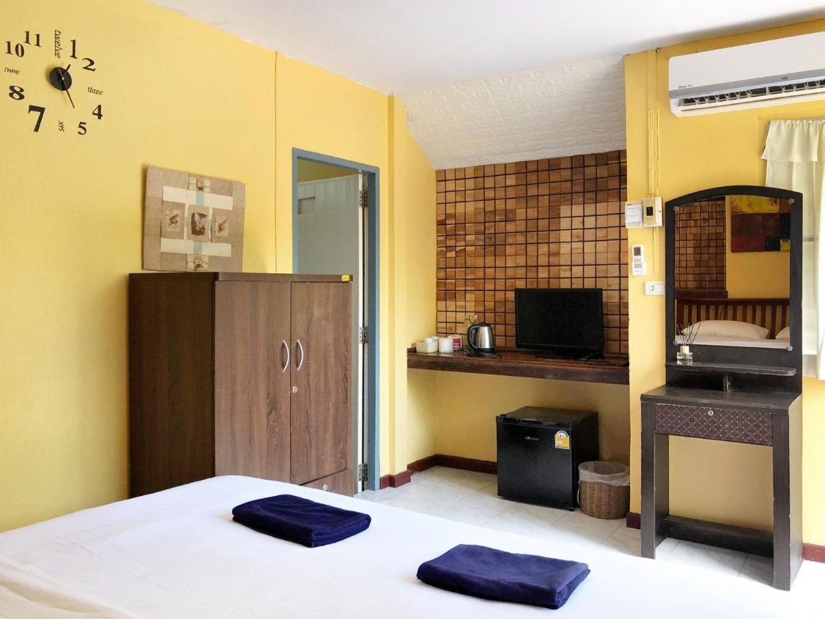 Blue Beach Resort Baanphakrimlay 外观 照片