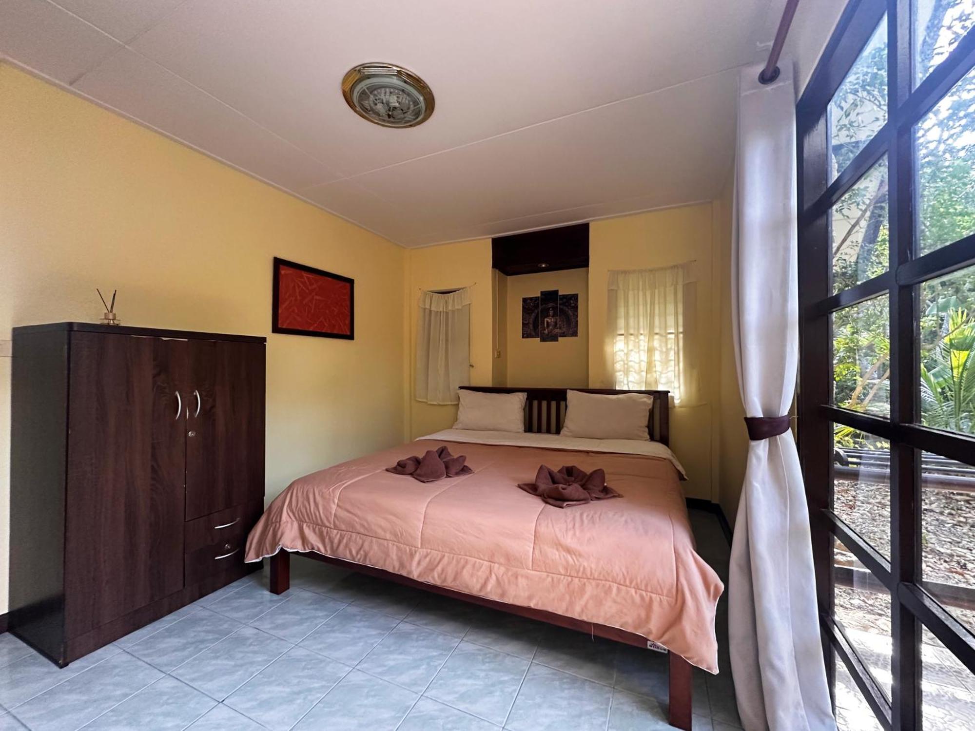 Blue Beach Resort Baanphakrimlay 外观 照片